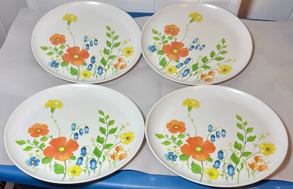 VTG Brookpark Jeannette MCM 9.5” Melamine Melmac Plates- Set of 4